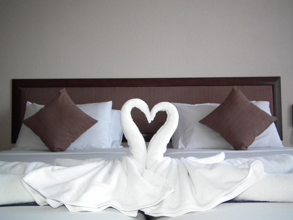 Abricole At Pattaya Hill Apartman Kültér fotó