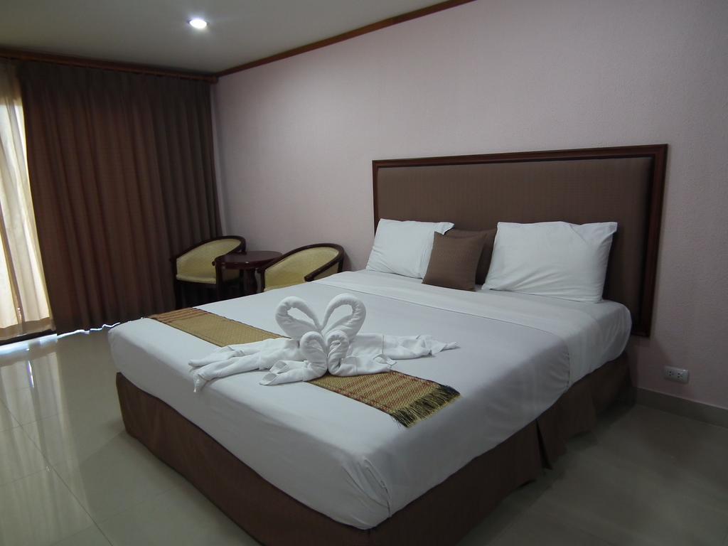 Abricole At Pattaya Hill Apartman Kültér fotó