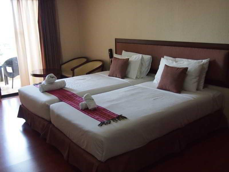 Abricole At Pattaya Hill Apartman Kültér fotó