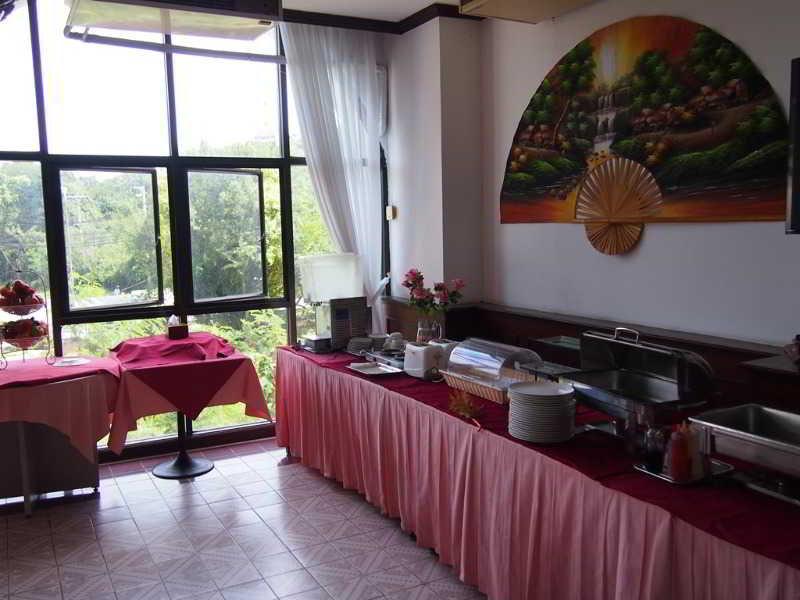 Abricole At Pattaya Hill Apartman Kültér fotó